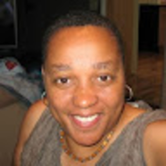 Meet your Posher, Tricia - Picture 1 of 1